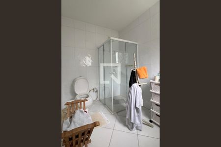 Casa de condomínio à venda com 450m², 4 quartos e 6 vagasBanheiro da Suíte 3