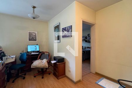 Casa de condomínio à venda com 450m², 4 quartos e 6 vagasHall