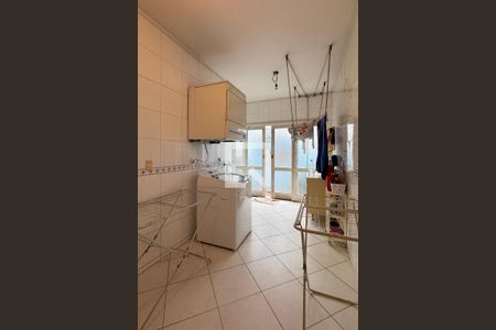 Casa de condomínio à venda com 450m², 4 quartos e 6 vagasÁrea de Serviço