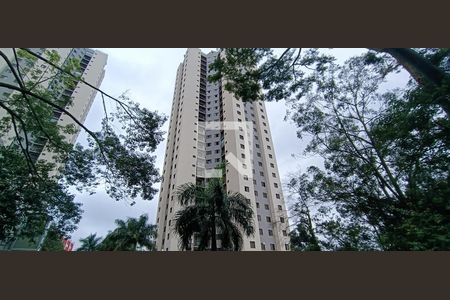 Apartamento à venda com 120m², 3 quartos e 4 vagasFachada