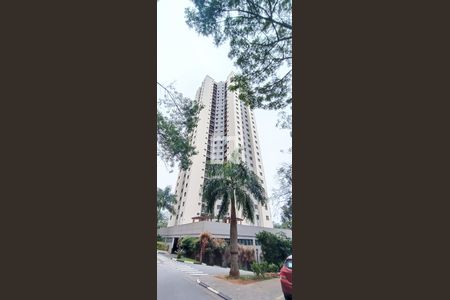 Apartamento à venda com 120m², 3 quartos e 4 vagasFachada