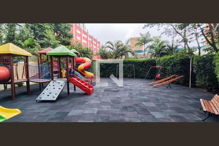 Apartamento à venda com 120m², 3 quartos e 4 vagasÁrea comum - Playground
