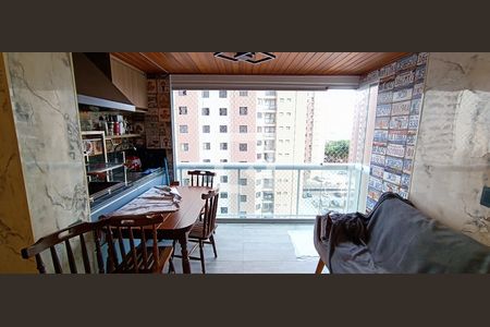 Apartamento à venda com 120m², 3 quartos e 4 vagasVaranda gourmet