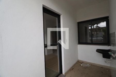 Casa à venda com 46m², 2 quartos e 1 vagaÁrea de Serviço