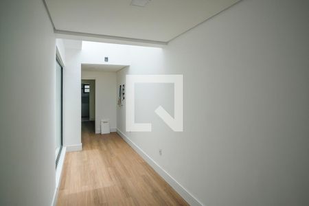 Casa de condomínio à venda com 800m², 5 quartos e 10 vagasAcesso para as suítes