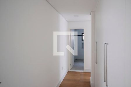 Casa de condomínio à venda com 800m², 5 quartos e 10 vagasCloset suíte 2