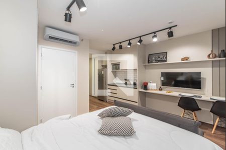 Quarto de kitnet/studio para alugar com 1 quarto, 30m² em Brooklin Paulista, São Paulo