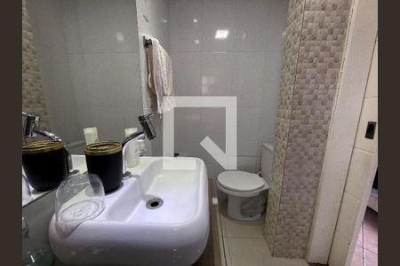 Casa à venda com 149m², 3 quartos e 3 vagas Casa à venda com 149m², 3 quartos e 3 vagasBanheiro da Suíte
