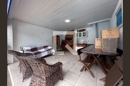 Casa à venda com 149m², 3 quartos e 3 vagas Casa à venda com 149m², 3 quartos e 3 vagasÁrea comum