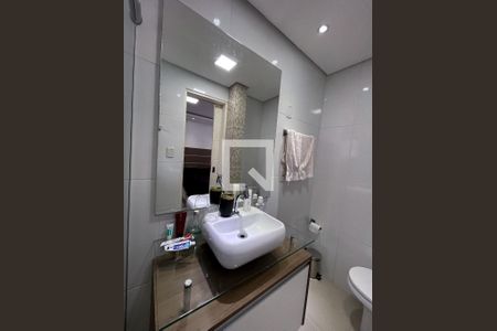 Casa à venda com 149m², 3 quartos e 3 vagas Casa à venda com 149m², 3 quartos e 3 vagasBanheiro da Suíte