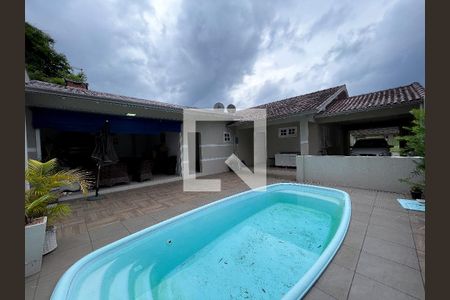 Casa à venda com 149m², 3 quartos e 3 vagas Casa à venda com 149m², 3 quartos e 3 vagasÁrea comum