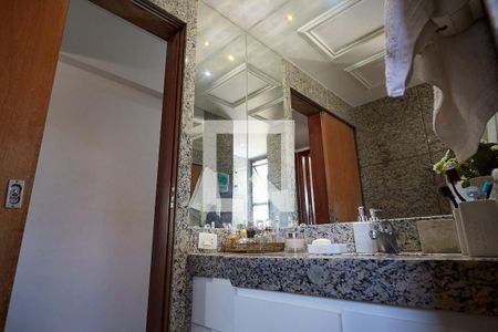 Apartamento à venda com 165m², 4 quartos e 3 vagasBanheiro