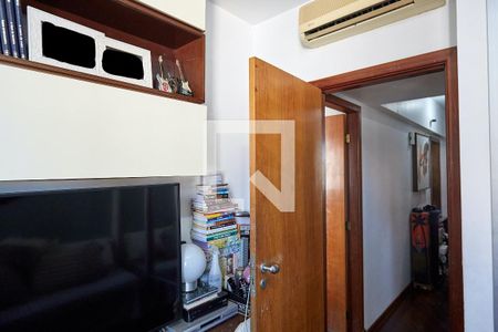 Apartamento à venda com 165m², 4 quartos e 3 vagasEscritório