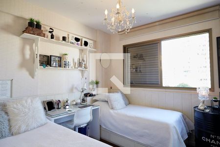 Apartamento à venda com 165m², 4 quartos e 3 vagasSuíte 1