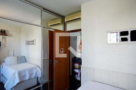 Apartamento à venda com 165m², 4 quartos e 3 vagasSuíte 1