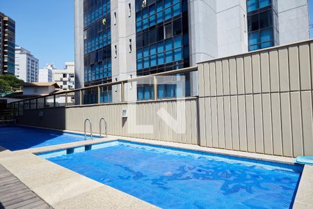 Apartamento à venda com 165m², 4 quartos e 3 vagasÁrea comum - Piscina