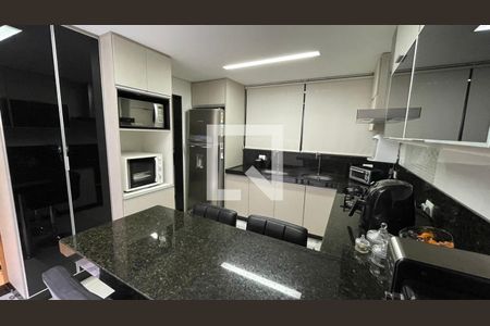 Apartamento à venda com 220m², 4 quartos e 3 vagasCozinha