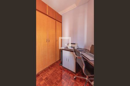 Quarto 2 de apartamento para alugar com 3 quartos, 83m² em Jardim Guanabara, Belo Horizonte