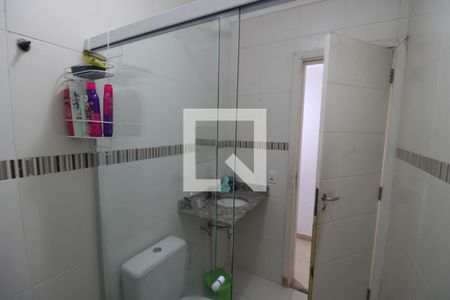 Casa de condomínio à venda com 170m², 3 quartos e 2 vagasBanheiro
