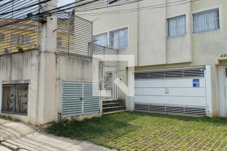 Casa de condomínio à venda com 170m², 3 quartos e 2 vagasFachada