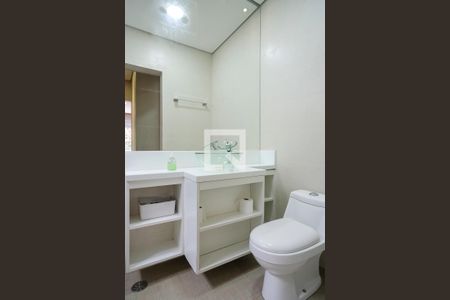 Casa de condomínio à venda com 420m², 3 quartos e 4 vagasBanheiro suíte 2