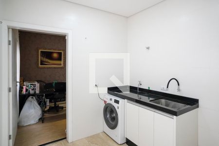 Casa de condomínio à venda com 420m², 3 quartos e 4 vagasÁrea de serviço