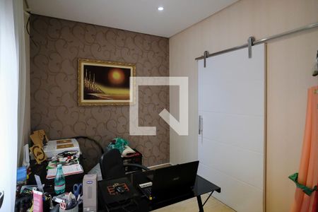 Casa de condomínio à venda com 420m², 3 quartos e 4 vagasQuarto área de serviço