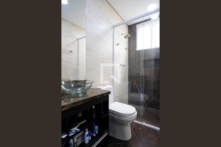 Casa de condomínio à venda com 420m², 3 quartos e 4 vagasBanheiro suíte 3