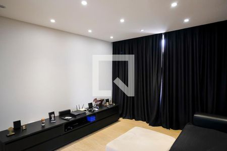 Casa de condomínio à venda com 420m², 3 quartos e 4 vagasCinema