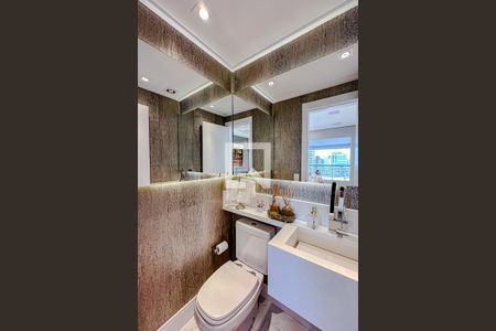 Apartamento à venda com 170m², 3 quartos e 3 vagasLavabo