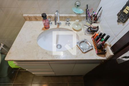 Casa à venda com 113m², 3 quartos e 3 vagasBanheiro