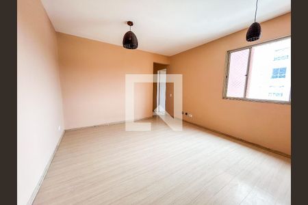 Sala de apartamento para alugar com 3 quartos, 68m² em Jardim Ubirajara, São Paulo