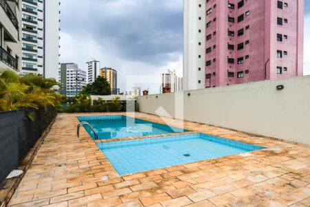 Apartamento à venda com 87m², 2 quartos e 2 vagas Apartamento à venda com 87m², 2 quartos e 2 vagasÁrea comum - Piscina