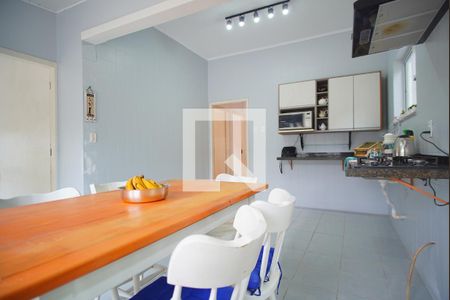 Casa à venda com 152m², 5 quartos e 3 vagasCozinha