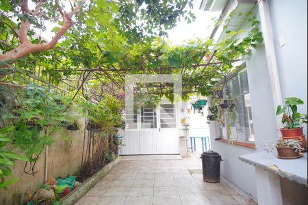 Casa à venda com 152m², 5 quartos e 3 vagasQuintal e Garagem