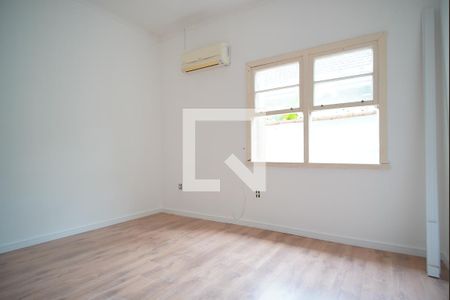 Casa à venda com 152m², 5 quartos e 3 vagasQuarto 3