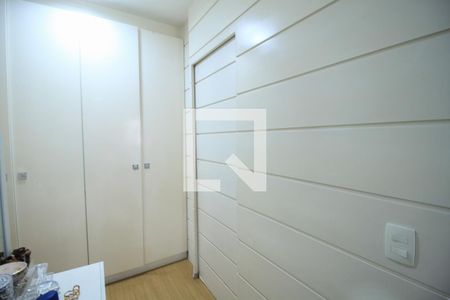 Apartamento à venda com 123m², 3 quartos e 3 vagas Apartamento à venda com 123m², 3 quartos e 3 vagasQuarto 2