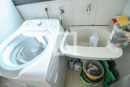 Apartamento à venda com 123m², 3 quartos e 3 vagas Apartamento à venda com 123m², 3 quartos e 3 vagasÁrea de Serviço