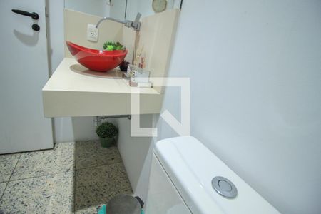Apartamento à venda com 123m², 3 quartos e 3 vagas Apartamento à venda com 123m², 3 quartos e 3 vagasBanheiro