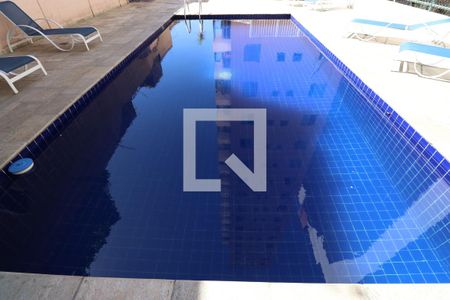 Apartamento para alugar com 5m², 2 quartos e 1 vagaÁrea comum - Piscina