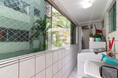 Apartamento à venda com 67m², 2 quartos e 1 vagaÁrea de Serviço