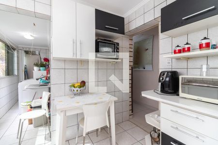 Apartamento à venda com 67m², 2 quartos e 1 vagaCozinha