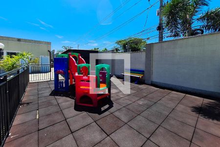 Apartamento para alugar com 40m², 2 quartos e 1 vaga Apartamento para alugar com 40m², 2 quartos e 1 vagaÁrea comum - Playground