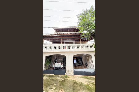 Casa para alugar com 280m², 3 quartos e 4 vagasFachada