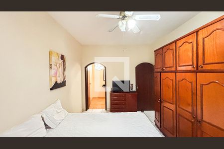 Casa para alugar com 280m², 3 quartos e 4 vagasSuite