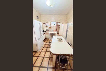 Casa para alugar com 280m², 3 quartos e 4 vagasCozinha