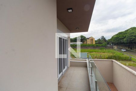 Casa à venda com 180m², 3 quartos e 2 vagas Casa à venda com 180m², 3 quartos e 2 vagasVaranda da Suíte 2