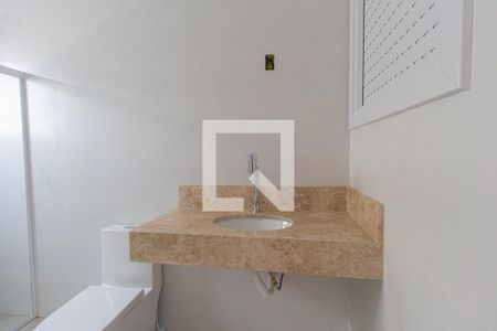 Casa à venda com 180m², 3 quartos e 2 vagas Casa à venda com 180m², 3 quartos e 2 vagasBanheiro da Suíte 1