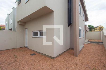 Casa à venda com 180m², 3 quartos e 2 vagas Casa à venda com 180m², 3 quartos e 2 vagasQuintal