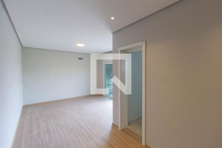 Casa à venda com 180m², 3 quartos e 2 vagas Casa à venda com 180m², 3 quartos e 2 vagasQuarto 3 - Suíte 2